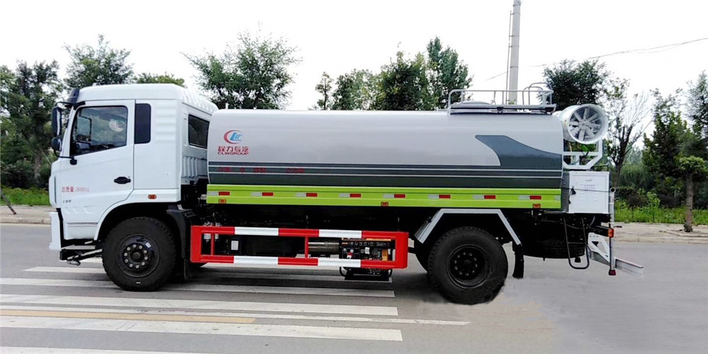 國六12-14方東風專底霧炮車30-40米