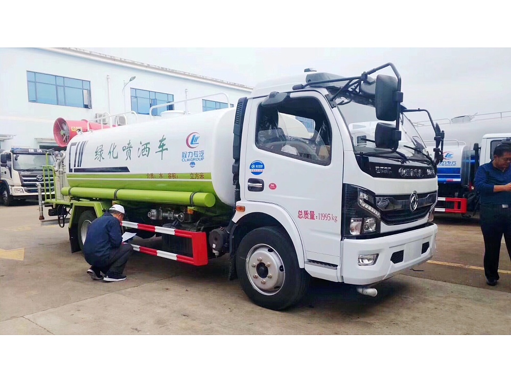 東風大多利卡9方霧炮車