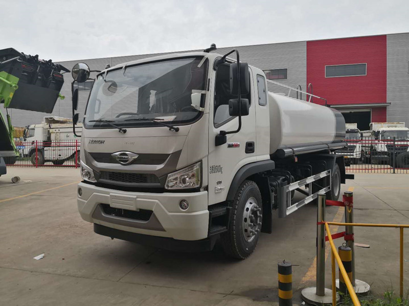 國六福田瑞沃12方灑水車