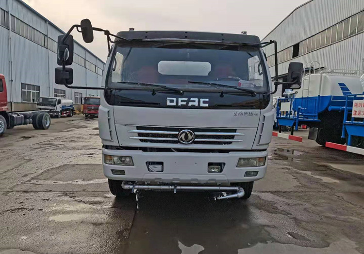 二手十噸灑水車(chē)