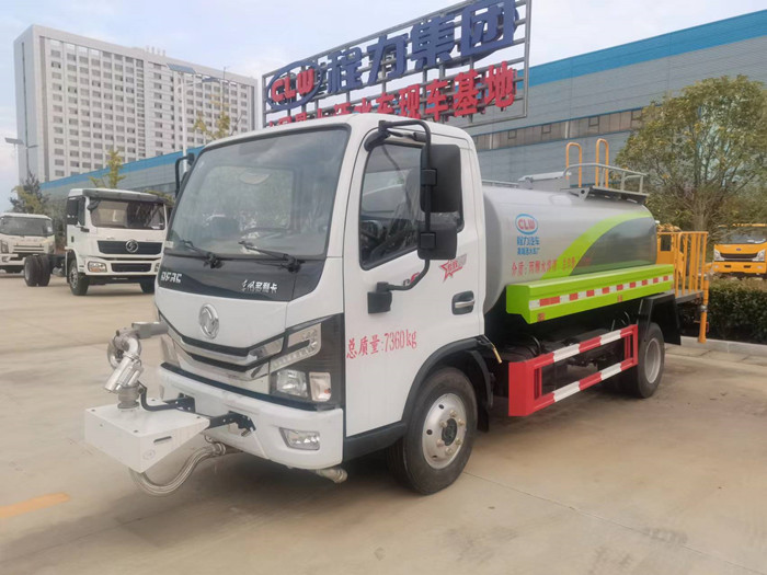 國六小型灑水車_東風(fēng)多利卡5方灑水車_ 5噸灑水車價(jià)格_程力灑水車廠家